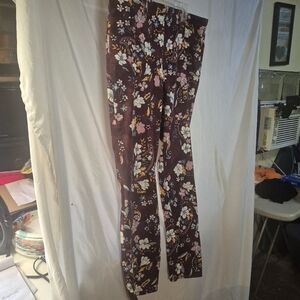 Time & TruFloral Patterned Pants.    Box 25